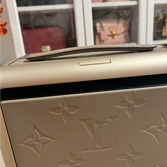 Beautiful suitcase excellent condition and ha little scattered - Picture 10 of 14